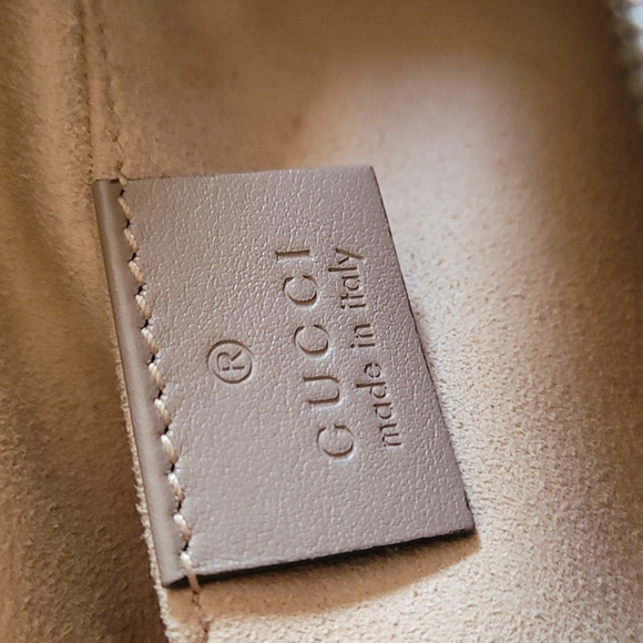 Gucci Marmont Matelassé Shoulder Bag - Small - Picture 6 of 13